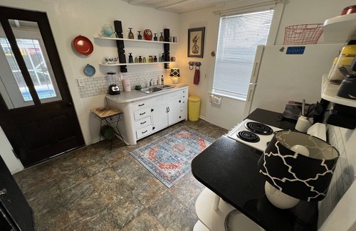 St. Augustine House | 1930's Little-O-Cottage with pool,near historic downtown and the beach