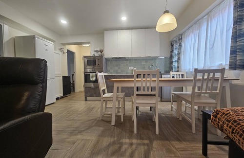 Distrito Oeste Apartment | 1A128 Moderno apartamento 6p/3h