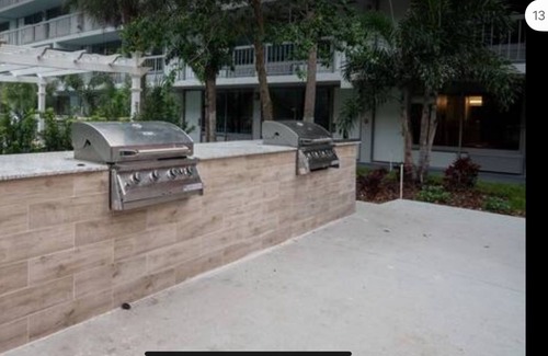 Kissimmee Apartment | 1bed 1bath with AC and 2 complementary bottles of Florida sourced spring water!