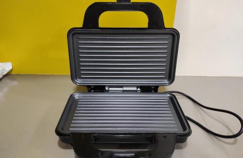 Paud Apartment | 1BHK AC Service Apartment 301