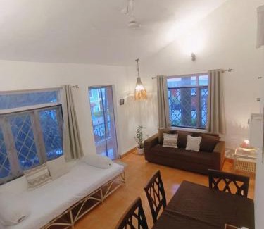 Sinquerim House | 1bhk Beachside Apartment - Cozy By The Sea Goa