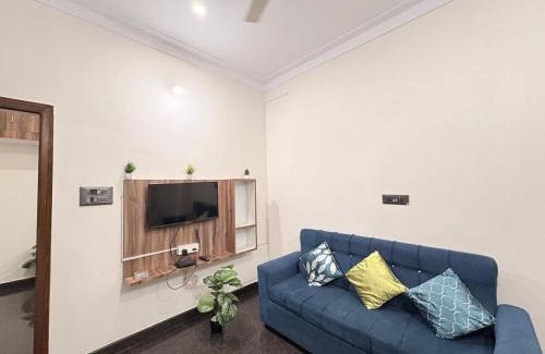 Mysore House | 1BHK Opposite Mysore zoo, Kamadhenu Homestay