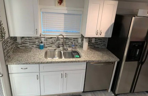 Camelback East House | 1BR/1BA Remodeled Central Phoenix Casita