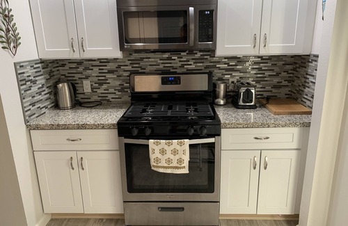 Camelback East House | 1BR/1BA Remodeled Central Phoenix Casita