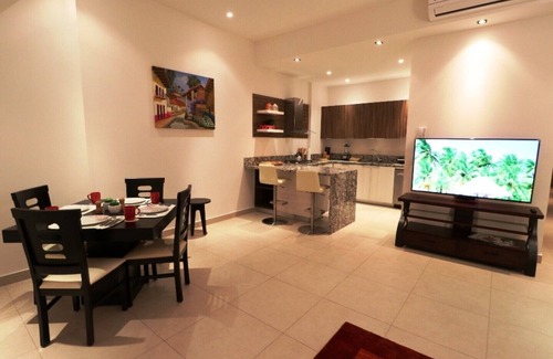 Emiliano Zapata Condo | 1BR-2BA condo 2 blocks from Los Muertos Beach