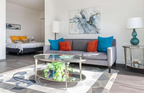 Palmer Square Apartment | 1BR City Loft With Modern Glass Views