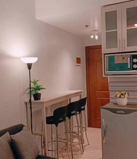Pembo Apartment | 1BR Condotel Ridgewood Towers Taguig City #RW01