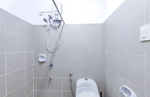 Pembo Apartment | 1BR Condotel Ridgewood Towers Near Airport #RW04-1