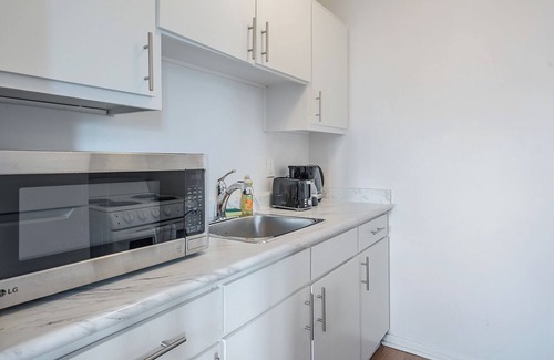 Quartier des Spectacles Apartment | 1BR Downtown MTL | Old Port