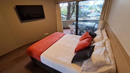 Canberra City Centre Apartment | 1BR Executive Apartment in City Centre