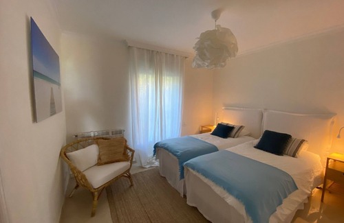 San Roque Apartment | 1st line first floor apartment with garden and exceptional sea view