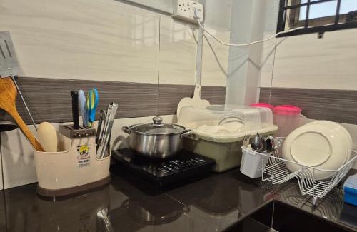 Si Rusa Apartment | 2-18pax GFloor DOORSTEP PRIVATE BEACH, WATERSPORT, Pool, BBQ Set, Wifi, 50"TV