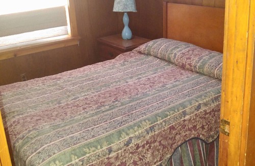 Hampton Cottage | 2 2 bedroom cottages ocean views from property