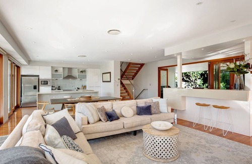 Peregian Beach Apartment | 2/20 Kingfisher Dr Peregian Beach