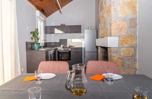 La Canourgue House | 2/4 pers. rental PREMIUM - Les Bruguières self-catering village