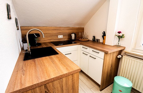 Hamm Apartment | 2.5-room incl. workplace, WLAN & free Netflix - fully equipped