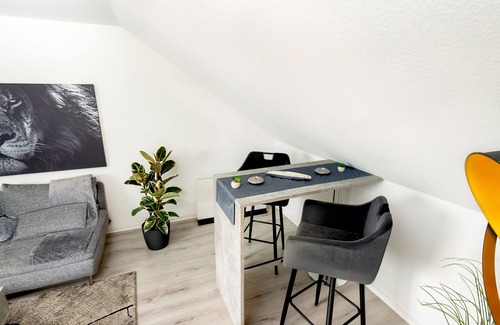 Hamm Apartment | 2.5-room incl. workplace, WLAN & free Netflix - fully equipped