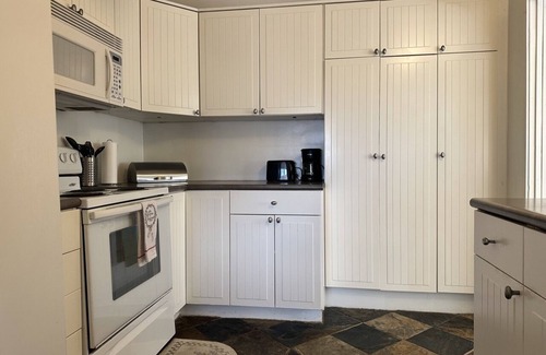 Twentynine Palms House | 2.9 Palms - 5 minute drive to park!