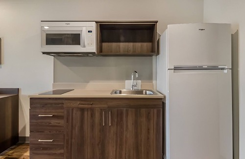 Greenville - Spartanburg Hotel | 2 Affordable Rooms Close to Greenville’s Family-Friendly Attractions