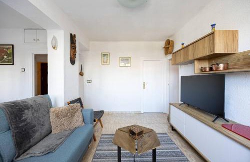Cornella de Llobregat Apartment | 2 Bdr Apt In Cornella 5 Mins Form The Metro