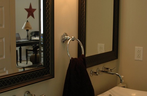 Salisbury Other | 2 Bdrm on Lake Dunmore, linens, Views, Beach, Marina, Pub, Store. Pet friendly