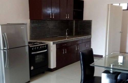 Angeles City Apartment | 2-bdrm With car free on monthly rental near Clark, Angeles City