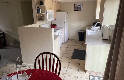 Lincoln Acres House | 2 Bed 2 Bath 15-20 Minutes to all the Best of San Diego!