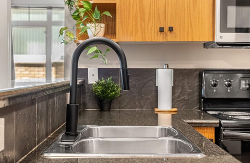 Mission District Condo | 2-Bed by River, AC, Free Parking, Near Saddledome