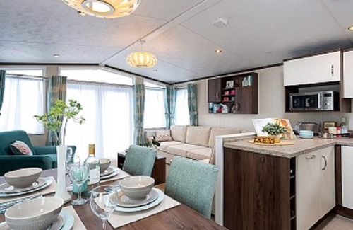 Plymouth House | 2 Bed Caravan, South Devon Coast nr Plymouth, 200m to Beach + Indoor Heated Pool