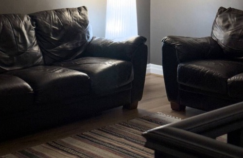 Headingley Apartment | 2 Bed - Close to LBU, Headingley Stadium and YCC