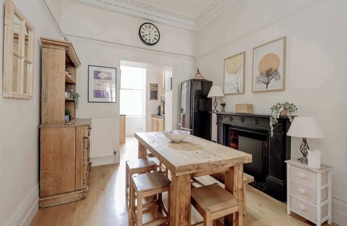 Bayswater Apartment | 2-bed flat in Paddington, near Hyde Park