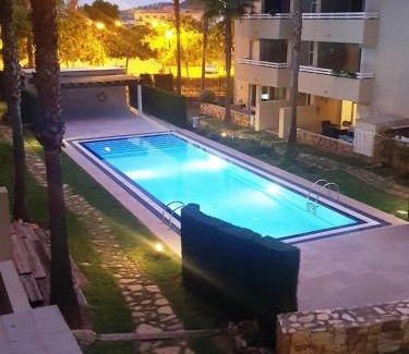 Pego Apartment | 2 Bed Flat - Sleeps 4 - Pool - Parking - Garden