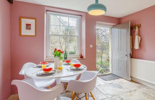 Trowbridge House | 2 Bed in Bath 81298