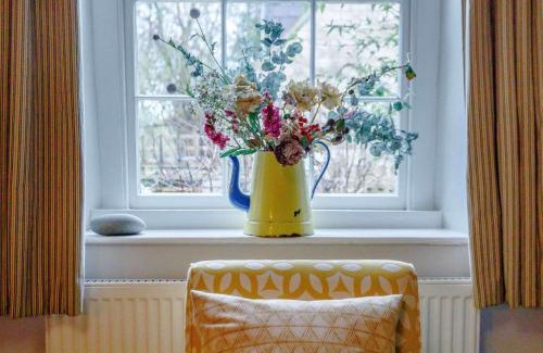 Trowbridge House | 2 Bed in Bath 81298