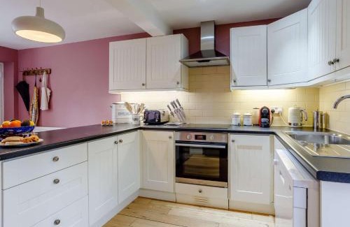 Trowbridge House | 2 Bed in Bath 81298