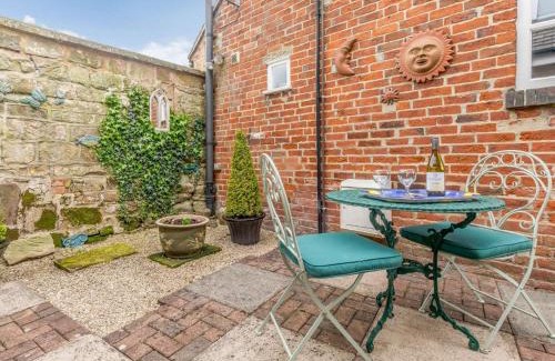 Brailsford House | 2 bed in Brailsford PK816