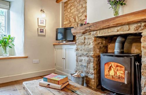 Hook Norton House | 2 Bed in Hook Norton 92008