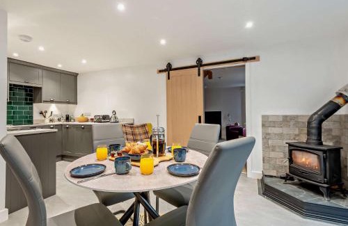 Maryport House | 2 Bed in Maryport 91132