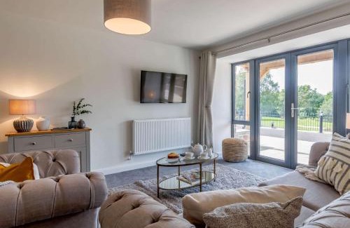 Kemeys Commander House | 2 Bed in Usk 83993