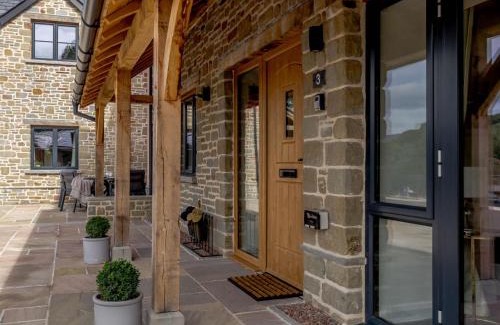 Kemeys Commander House | 2 Bed in Usk 83993