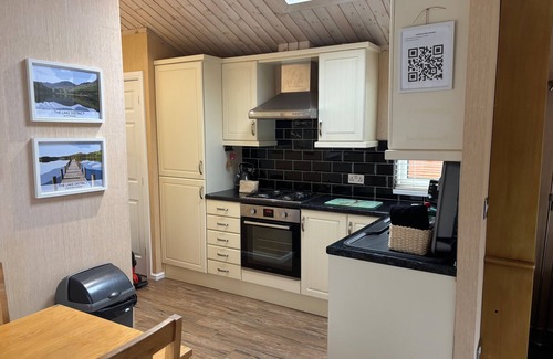 Troutbeck Cabin | 2 Bed Lodge-Sleeps 4-Valley View-Pet Friendly