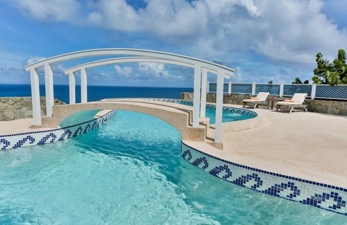 Sea Breeze Hills Villa | 2-bed Villa With Uninterrupted Sea Views - Equinox 2 Bedroom Villa by RedAwning