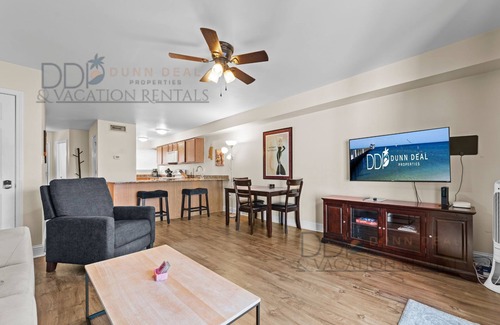 Biloxi Condo | 2 bedroom 1.5 bathroom in the heart of Biloxi, MS.