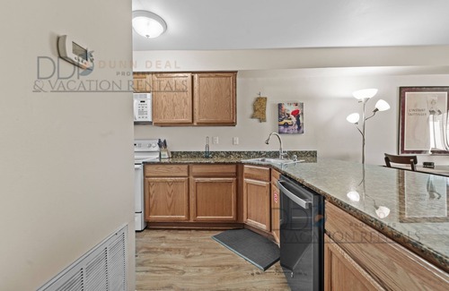 Biloxi Condo | 2 bedroom 1.5 bathroom in the heart of Biloxi, MS.