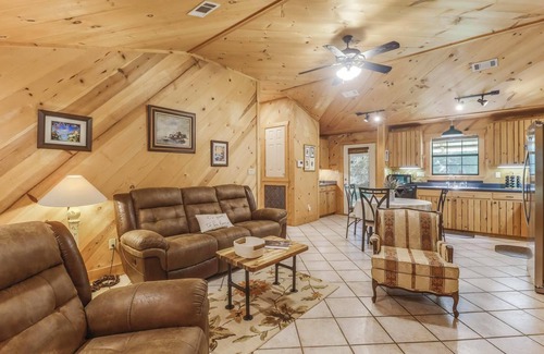 Perkinston House | 2 Bedroom 1 Bath Home in Perkinston, Ms with WiFi, AC, and peace and quiet.