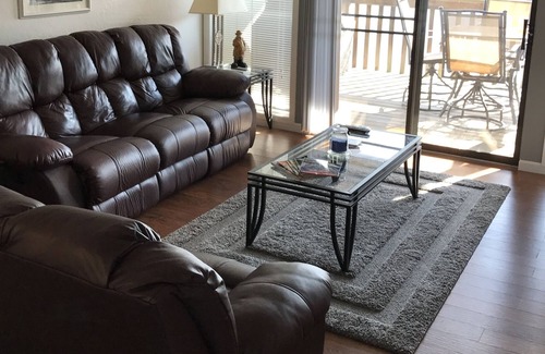 Village of Four Seasons Condo | 2 Bedroom 2 Bath Southwood Shores Lake Front-Great View-Easy Access-WiFi