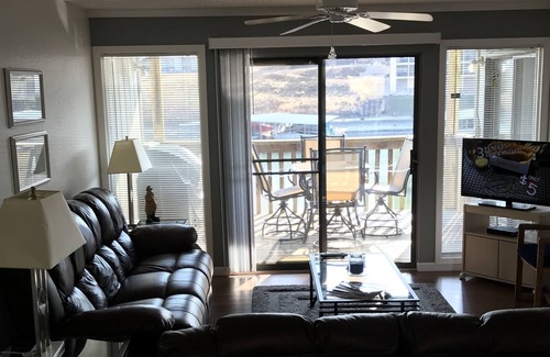 Village of Four Seasons Condo | 2 Bedroom 2 Bath Southwood Shores Lake Front-Great View-Easy Access-WiFi