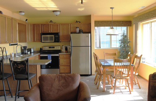 Eagle River Condo | 2 Bedroom Accessible unit, lake view on duck lake