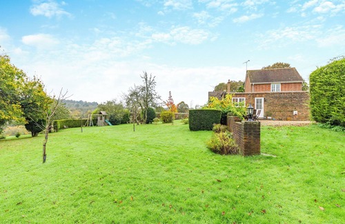 Sharpthorne Cottage | 2 bedroom accommodation in East Grinstead