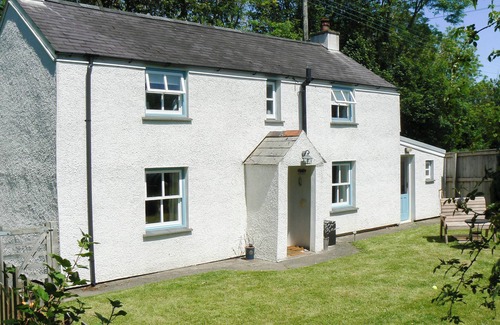 Haverfordwest Cottage | 2 bedroom accommodation in Hook, near Haverfordwest